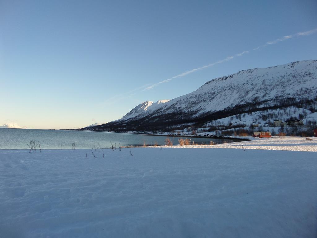 Feriehus Lyngen Fjordcamp *
